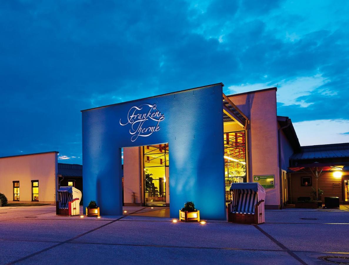 Kurhotel Pyramide Bad Windsheim Esterno foto