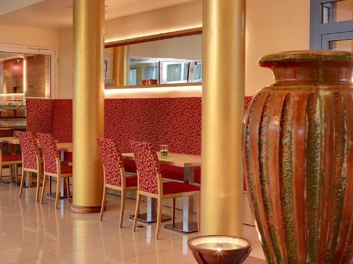 Kurhotel Pyramide Bad Windsheim Esterno foto