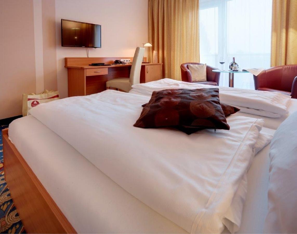 Kurhotel Pyramide Bad Windsheim Esterno foto