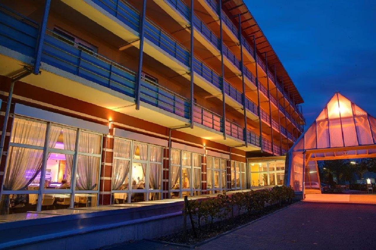 Kurhotel Pyramide Bad Windsheim Esterno foto